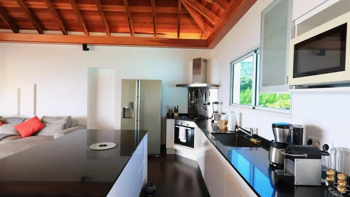 Striking Couples Villa Near Toiny Beach